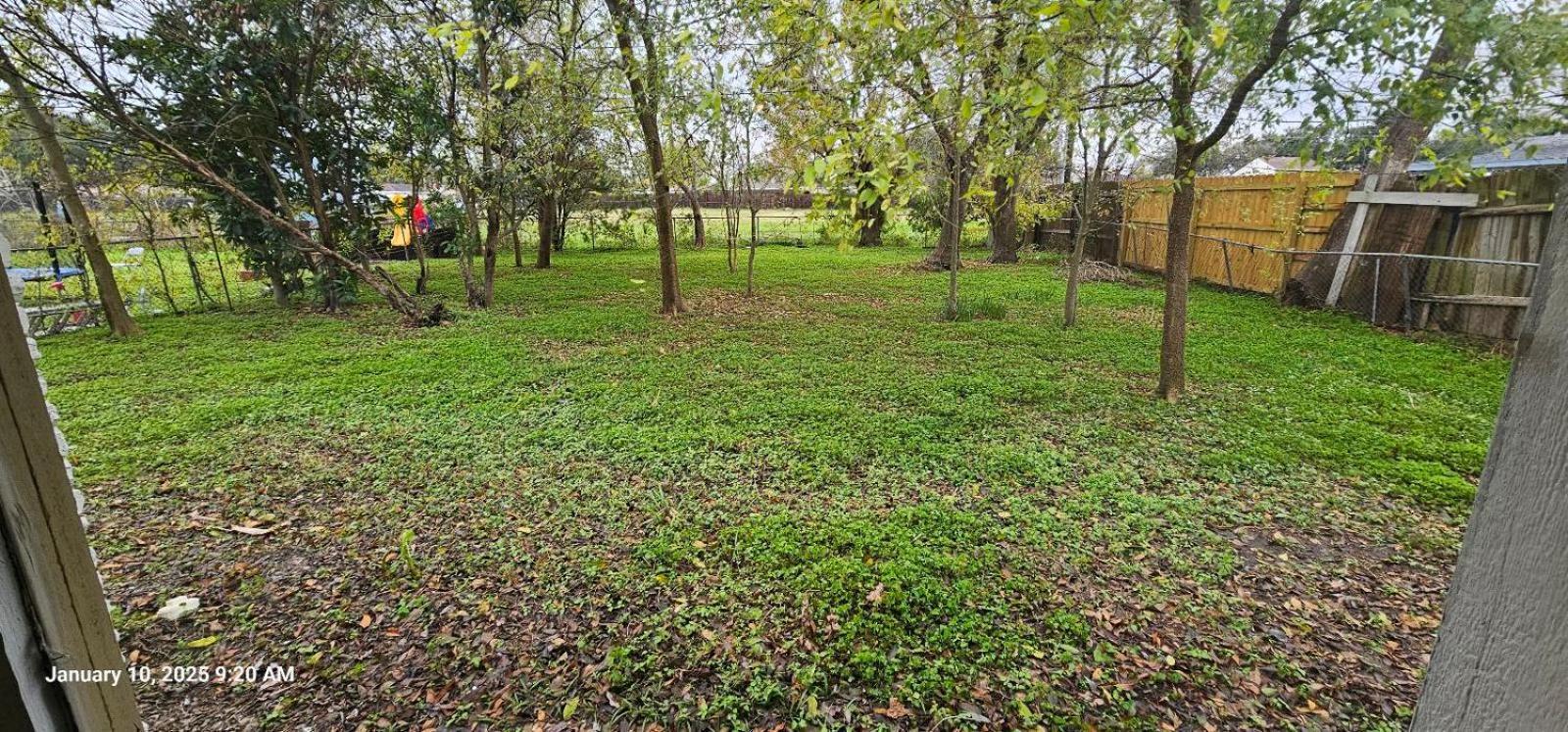 3br Spacious With Backyard Villa
