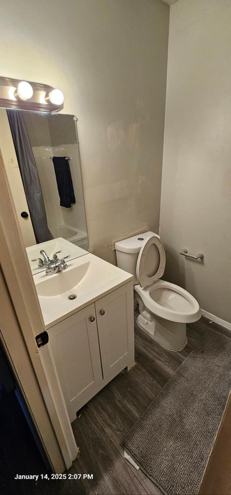 3br Spacious With Backyard *